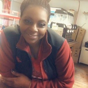 Meet your Posher, Tina